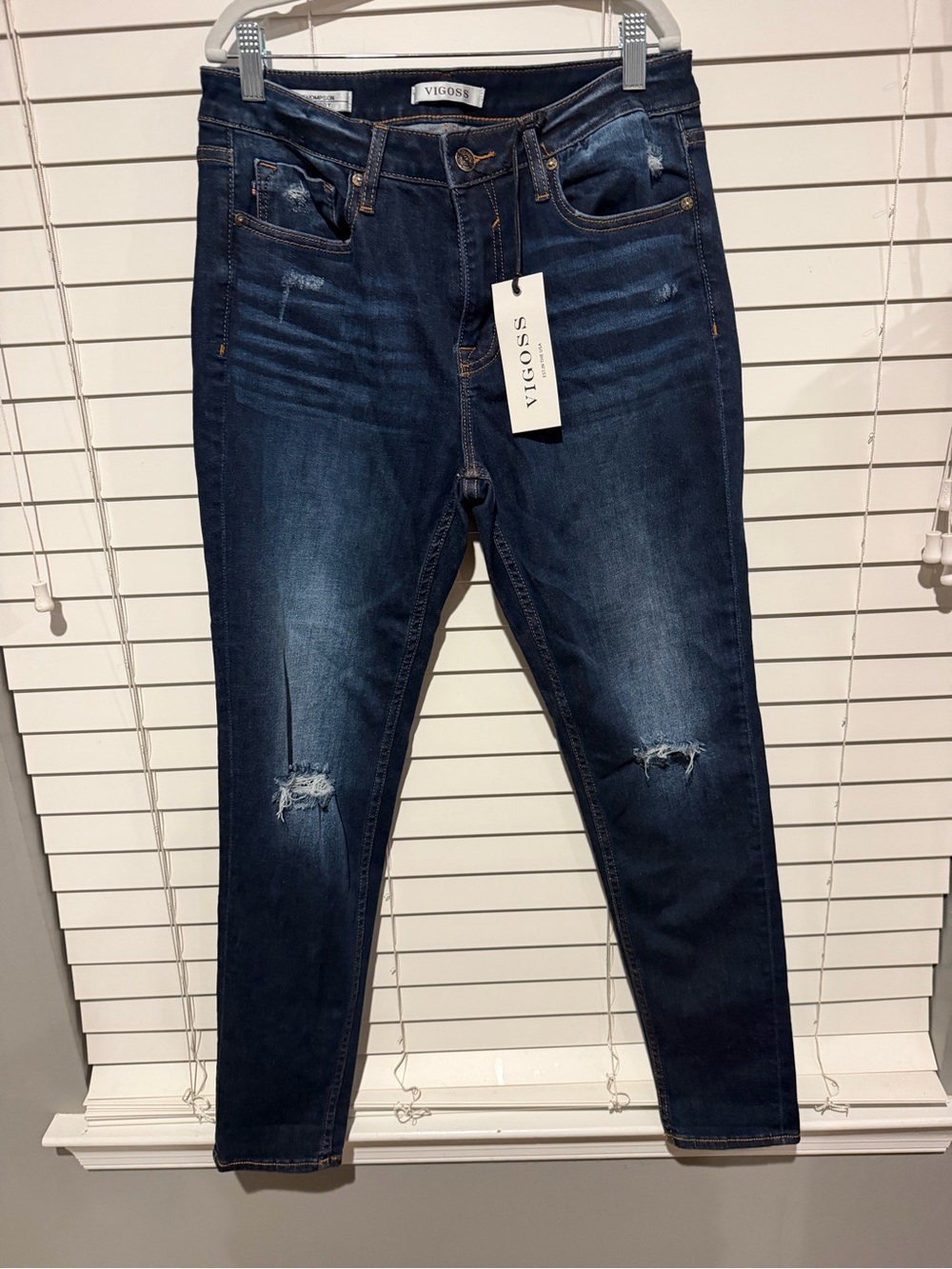 VIGOSS NWT Dark Blue Thompson Tomboy Distressed Slim Jeans 29